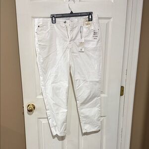 Women's White ankle pants